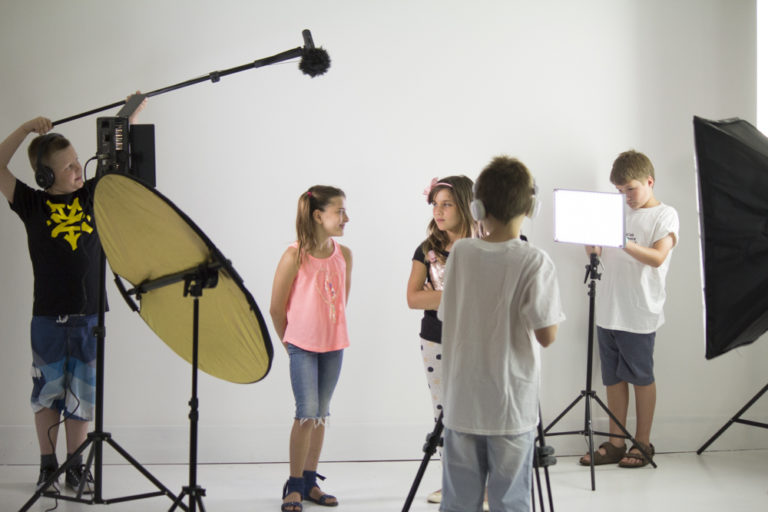 Kids acting with cameras 2 768x512