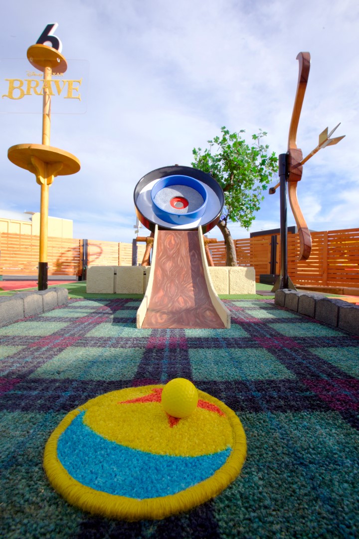 Pixar Putt ON TARGET 01 Large